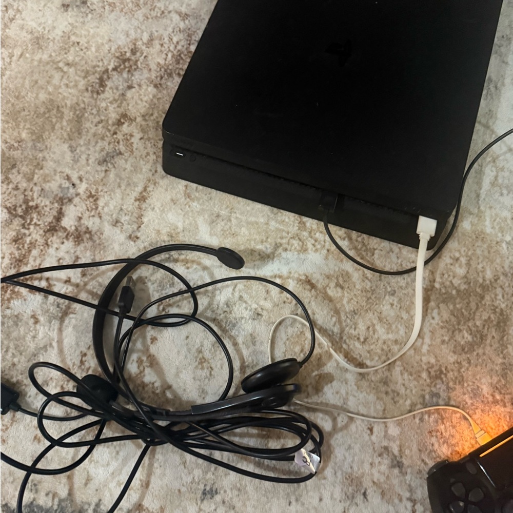 PS4  Console with Games/Accessories+!